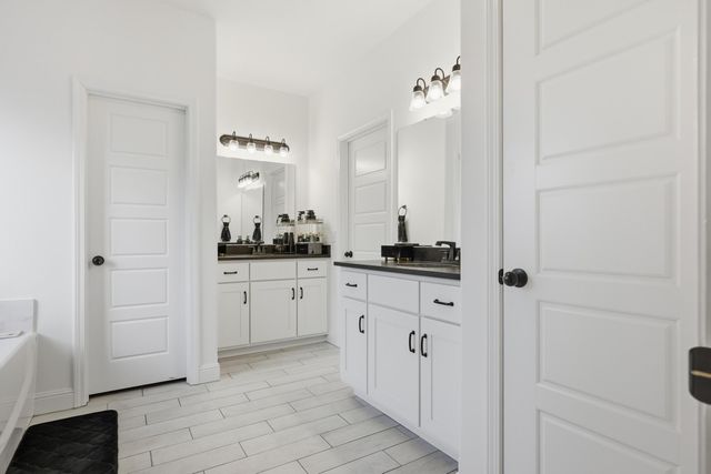 306 Sophia Jane Lane, Duenweg, MO 64841