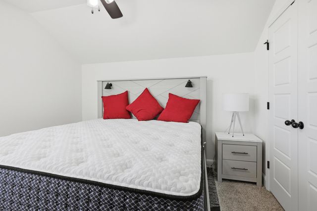 306 Sophia Jane Lane, Duenweg, MO 64841