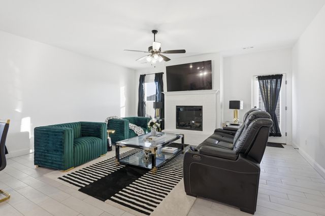 306 Sophia Jane Lane, Duenweg, MO 64841