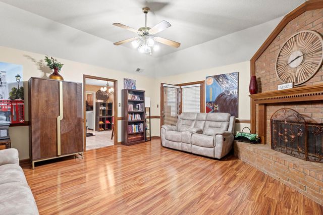 8251 RIVER CREEK CV, Memphis, TN 38016