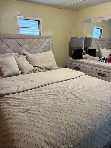 35080 Chandler Ave. 11, Calimesa, CA 92320