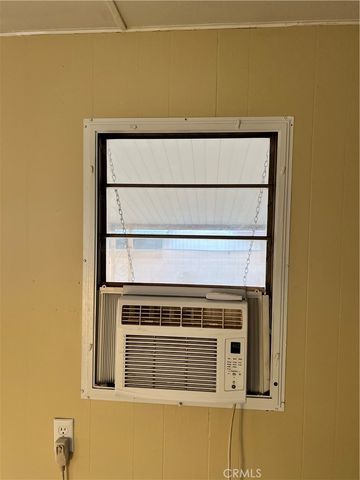 35080 Chandler Ave. 11, Calimesa, CA 92320