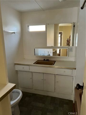 35080 Chandler Ave. 11, Calimesa, CA 92320