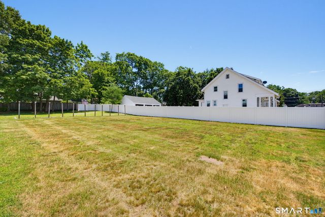154 Cooper Hill Street 154, Manchester, CT 06040