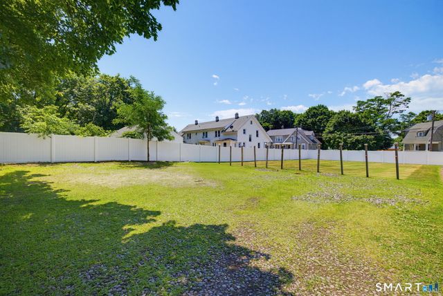 154 Cooper Hill Street 154, Manchester, CT 06040