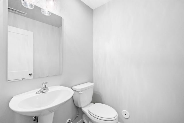 1437 Winterberry Lane, North Liberty, IA 52317