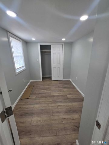 163 Chapel Street, New Haven, CT 06513