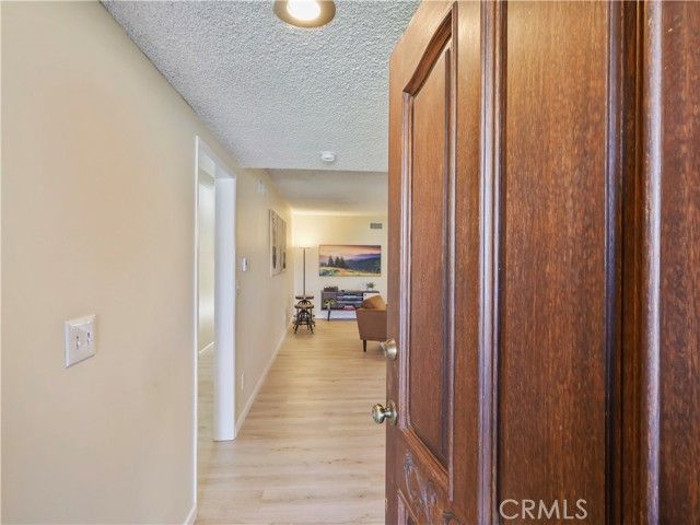 15354 Runnymede Street, Van Nuys (los Angeles), CA 91406