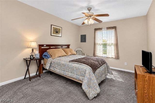 30 Desert Candle CIR, Lehigh Acres, FL 33936