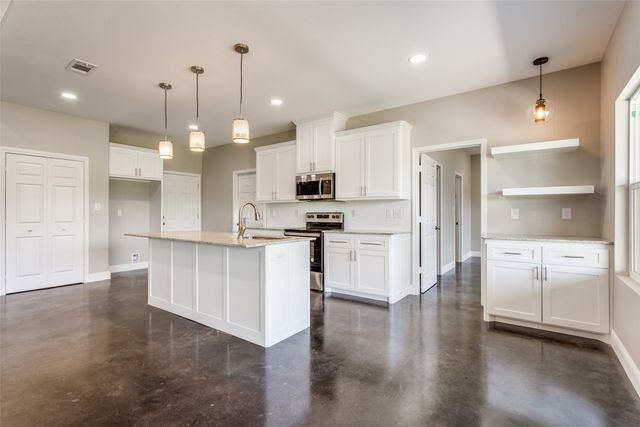 2909 Blue Heron Circle, Mt Pleasant, TX 75455