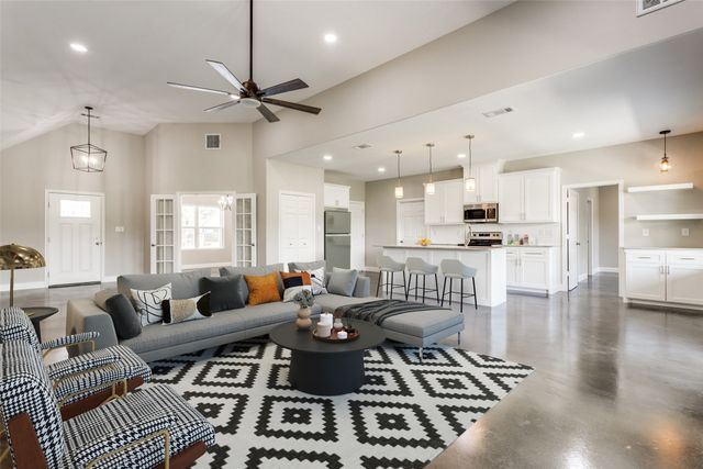 2909 Blue Heron Circle, Mt Pleasant, TX 75455