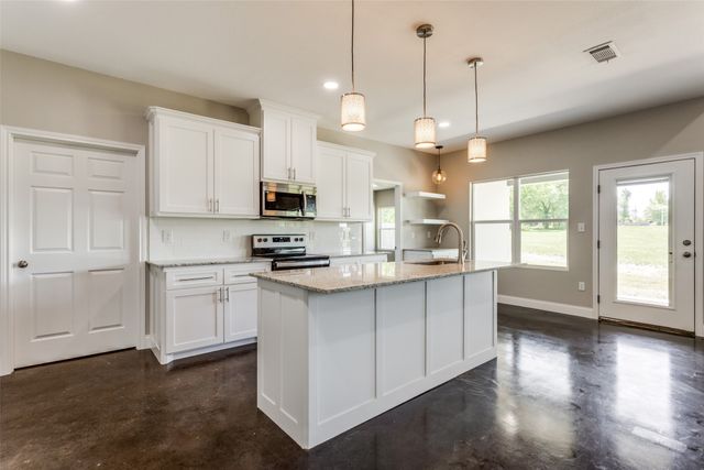 2909 Blue Heron Circle, Mt Pleasant, TX 75455