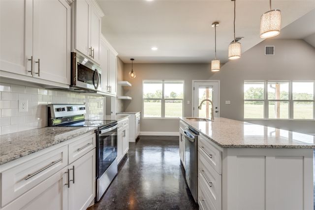 2909 Blue Heron Circle, Mt Pleasant, TX 75455