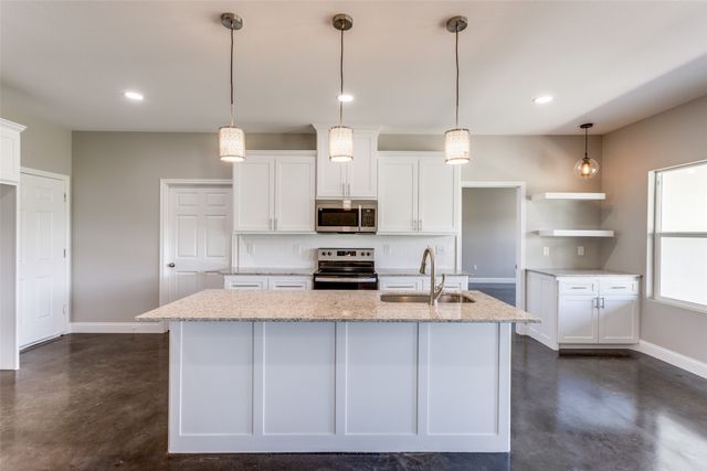 2909 Blue Heron Circle, Mt Pleasant, TX 75455