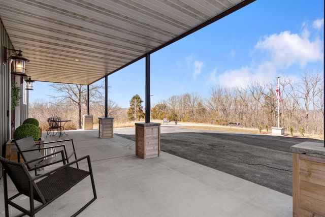 546 Buttermilk Springs, Galena, MO 65656