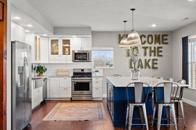 546 Buttermilk Springs, Galena, MO 65656