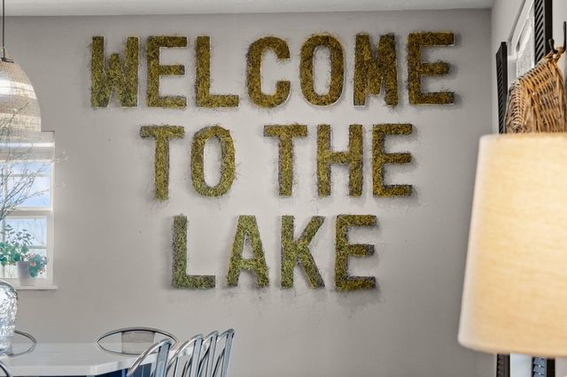 546 Buttermilk Springs, Galena, MO 65656