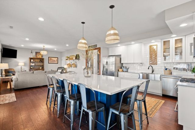 546 Buttermilk Springs, Galena, MO 65656