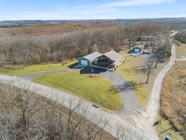 546 Buttermilk Springs, Galena, MO 65656