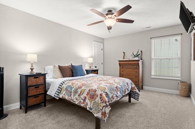 546 Buttermilk Springs, Galena, MO 65656