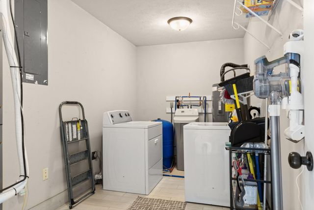 546 Buttermilk Springs, Galena, MO 65656