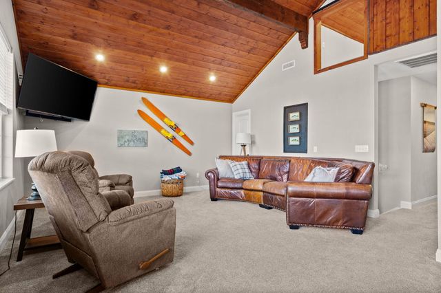 546 Buttermilk Springs, Galena, MO 65656