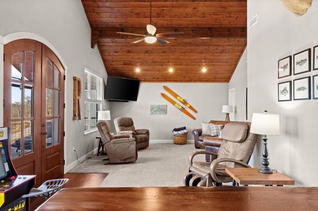 546 Buttermilk Springs, Galena, MO 65656