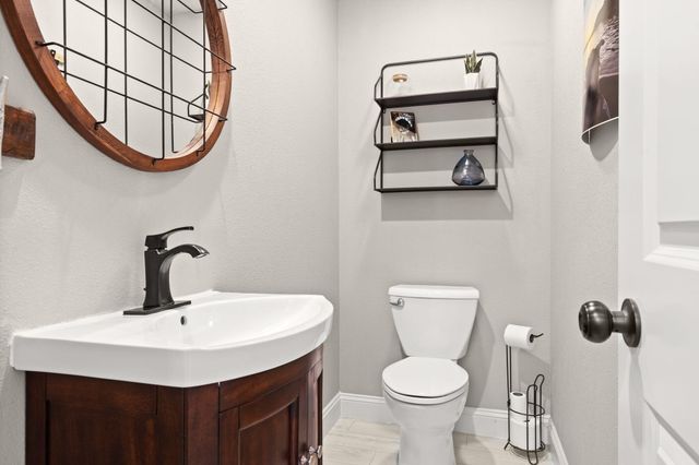 546 Buttermilk Springs, Galena, MO 65656