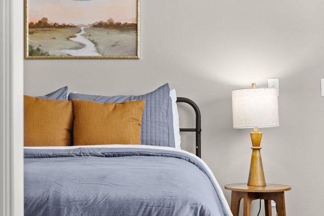 546 Buttermilk Springs, Galena, MO 65656