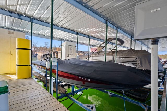 546 Buttermilk Springs, Galena, MO 65656