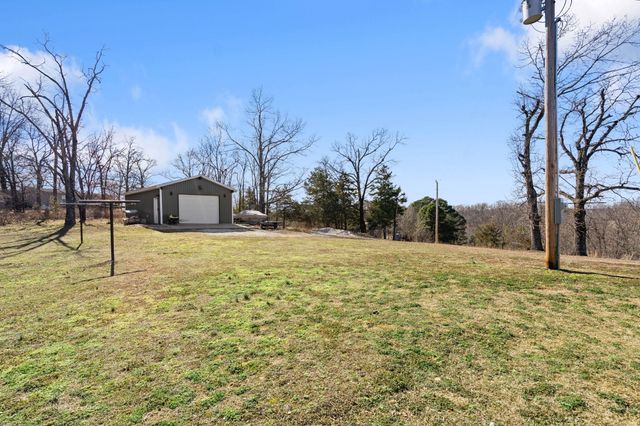 546 Buttermilk Springs, Galena, MO 65656