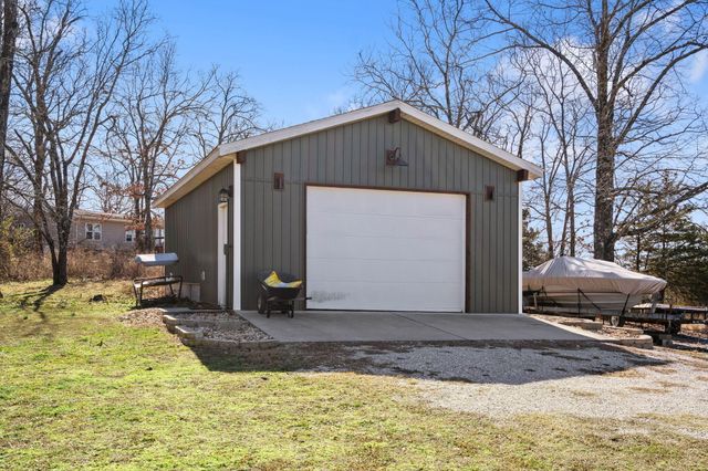 546 Buttermilk Springs, Galena, MO 65656