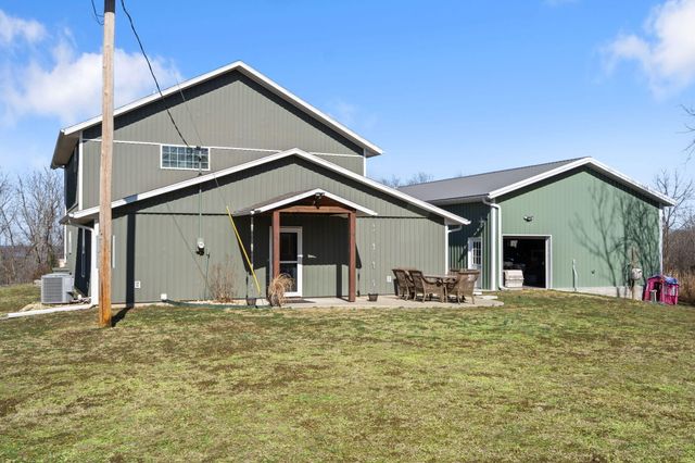 546 Buttermilk Springs, Galena, MO 65656