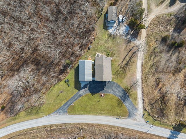 546 Buttermilk Springs, Galena, MO 65656