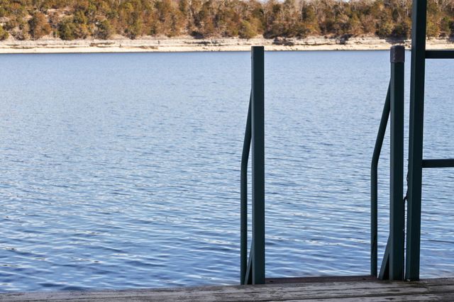 546 Buttermilk Springs, Galena, MO 65656