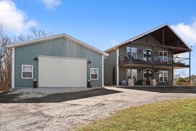 546 Buttermilk Springs, Galena, MO 65656
