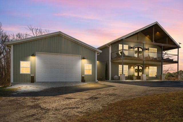 546 Buttermilk Springs, Galena, MO 65656