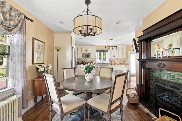 60 Charles Street, Bristol, RI 02809