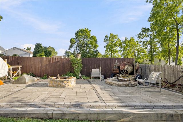 60 Charles Street, Bristol, RI 02809