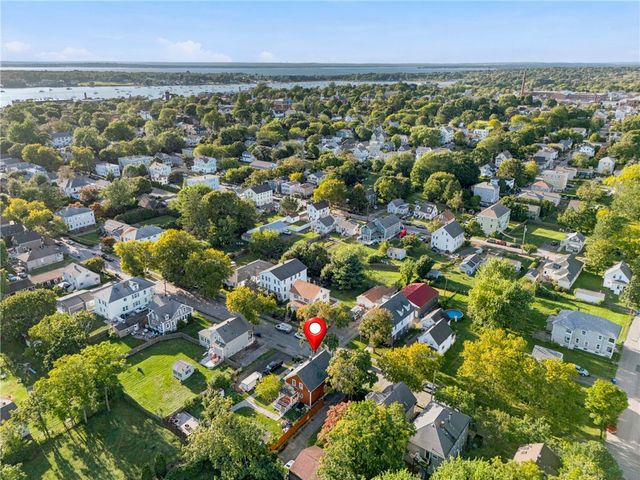 60 Charles Street, Bristol, RI 02809