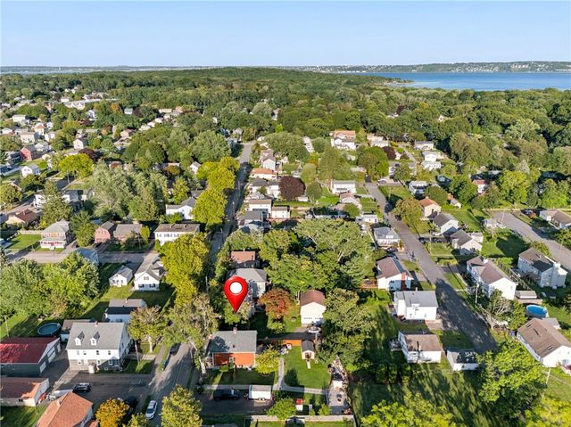 60 Charles Street, Bristol, RI 02809