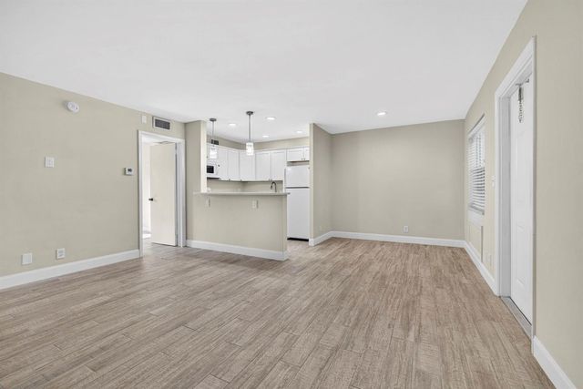 201 Inlet Way, Palm Beach Shores, FL 33404