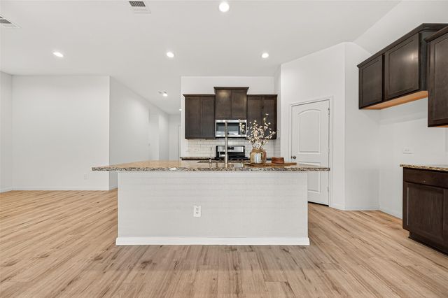 1088 Clearwood Drive, Montgomery, TX 77316