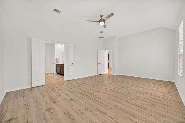 1088 Clearwood Drive, Montgomery, TX 77316
