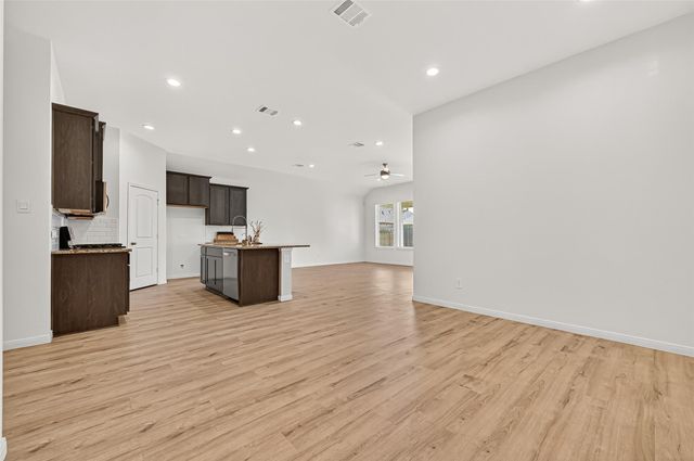 1088 Clearwood Drive, Montgomery, TX 77316
