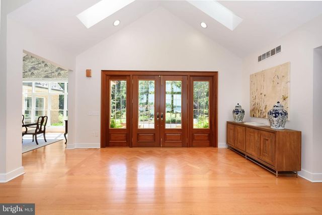 3021 BENNETT POINT RD, Queenstown, MD 21658