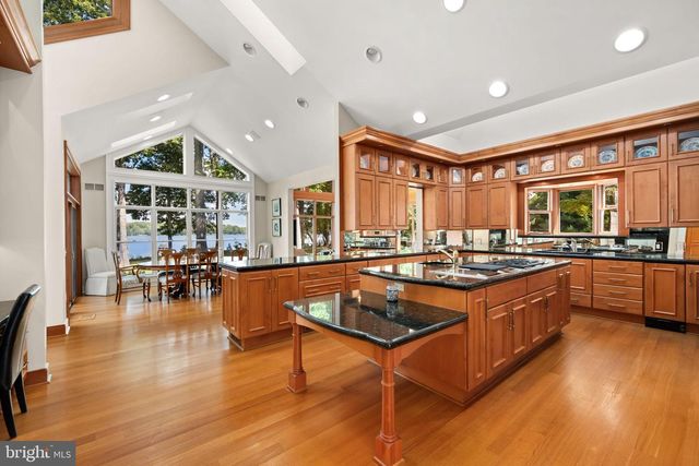 3021 BENNETT POINT RD, Queenstown, MD 21658