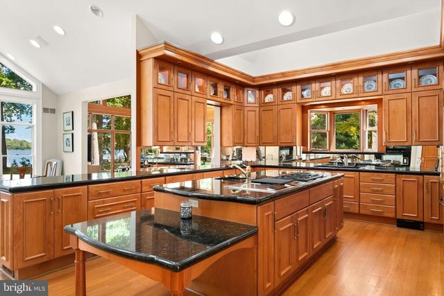 3021 BENNETT POINT RD, Queenstown, MD 21658