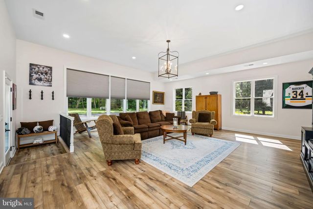 3021 BENNETT POINT RD, Queenstown, MD 21658