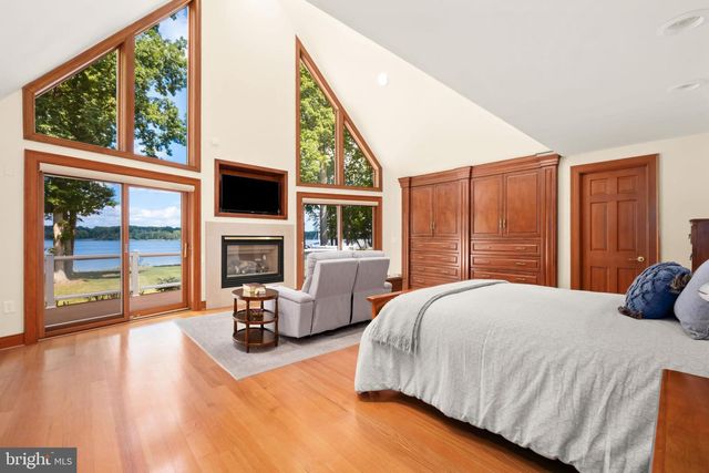 3021 BENNETT POINT RD, Queenstown, MD 21658